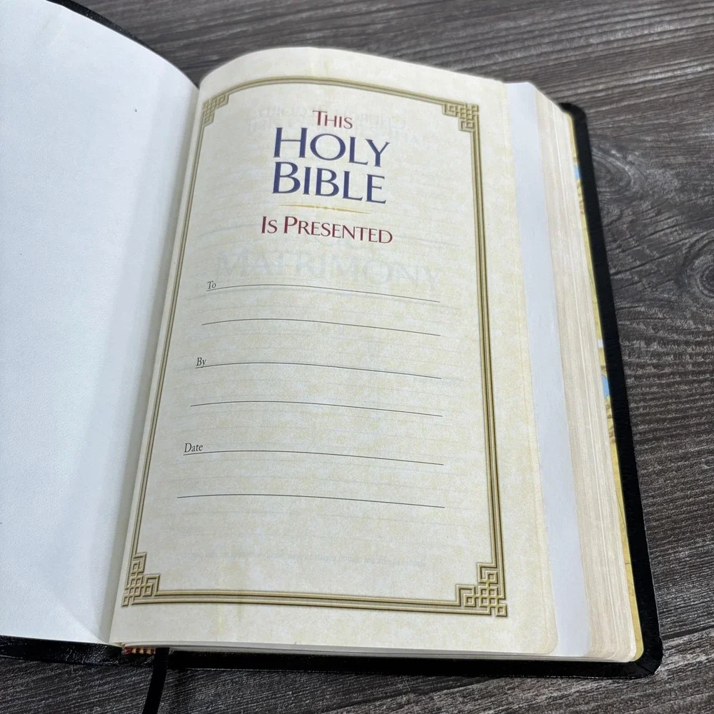 Holy Bible NKJV New King James Version Bonded Leather Black Nelson Thinline